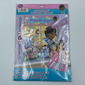 Disney’s Doc McStuffins Party Wall Decorating Kit (Backdrop)